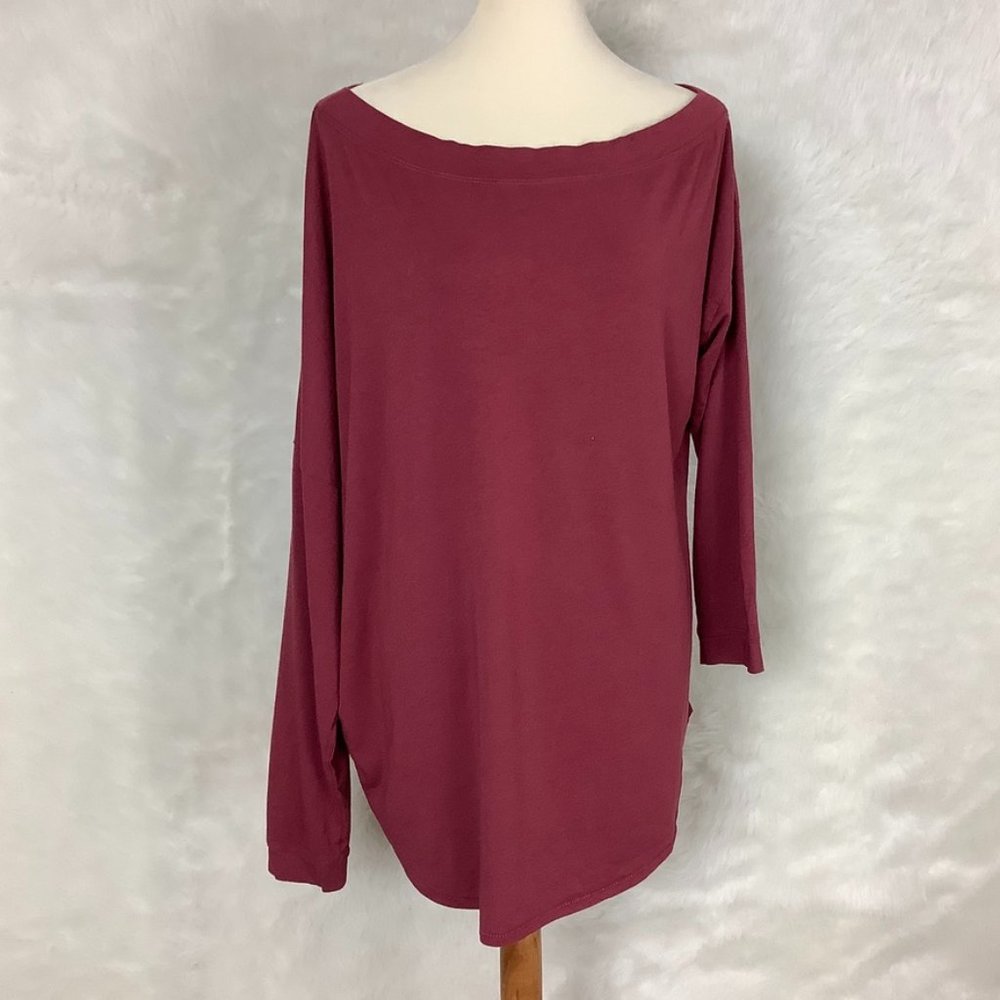 Women's Long Sleeve Boatneck Top - Burgundy